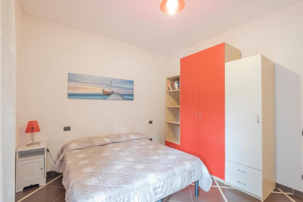 Aura Home Sirmione - 2 Bedrooms Apartment Bagian luar foto