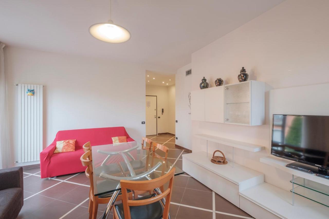 Aura Home Sirmione - 2 Bedrooms Apartment Bagian luar foto